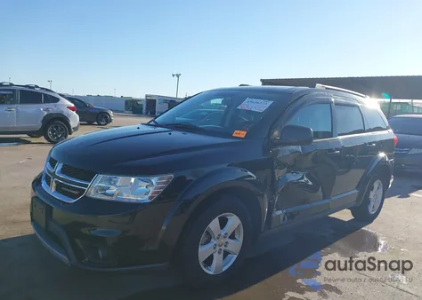 2012 Dodge Journey Sxt z USA, uszkodzony, nr VIN 3C4PDCBB6CT368483